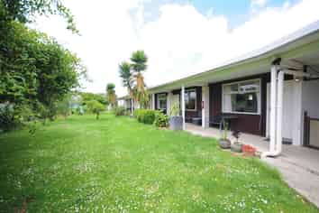 Iconic Kaukapakapa Hotel - Exciting Opportunity