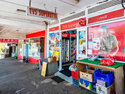 SAFE FREEHOLD INVESTMENT OR VACANT