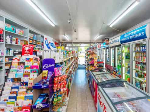 SAFE FREEHOLD INVESTMENT OR VACANT