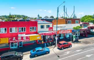 SAFE FREEHOLD INVESTMENT OR VACANT