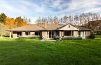 135 Governors Bay Teddington Road, 