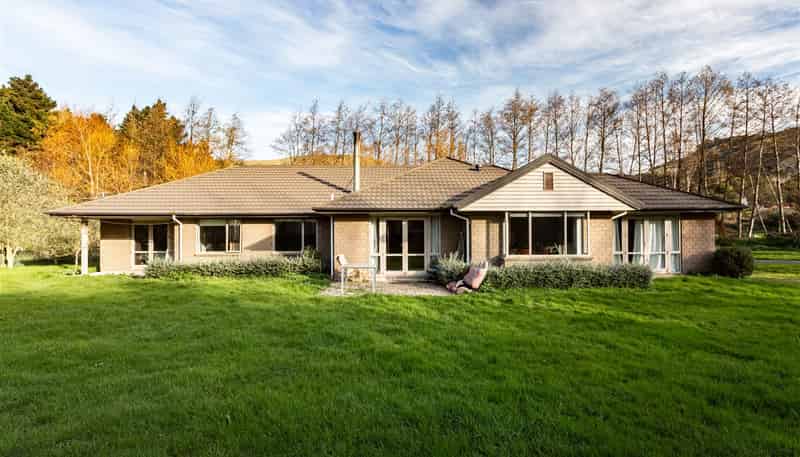 135 Governors Bay Teddington Road, 