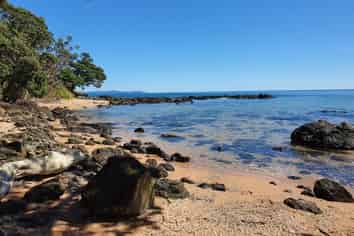 415 State Highway 10, Cable Bay