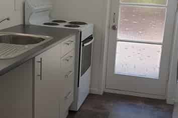 111 East Coast Road, Castor Bay