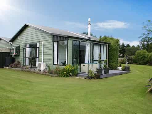 19 Kennard Crescent, Karitane