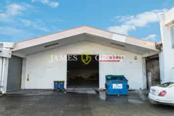 1,380sqm Warehouse + 429sqm Office - Henderson