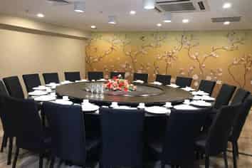 600m2 Restaurant with 6 Large VIP Rooms, 220 Seats