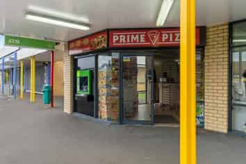 Suburban Shopping Centre Retail