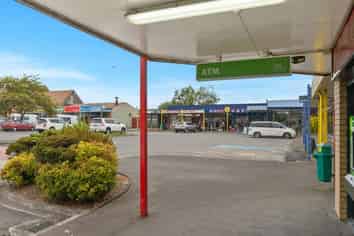 Suburban Shopping Centre Retail