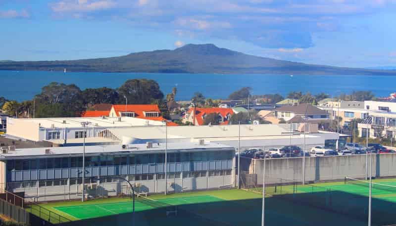 9-17 Byron Avenue, Takapuna