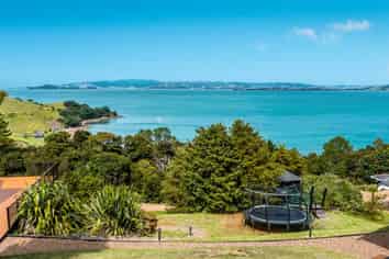 421A Gordons Road, Waiheke Island