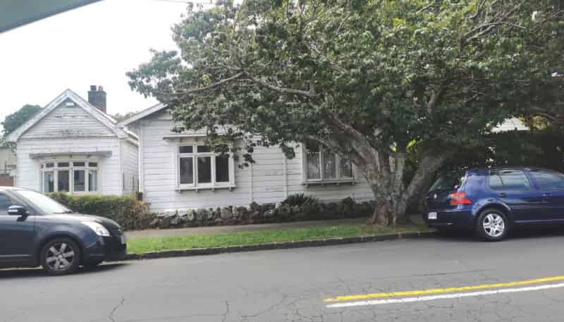 A/4 Stokes Road, Mount Eden