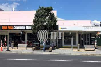 Beachside retail on Mission Bay!