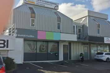 Excellent profile Handy Location for Offices