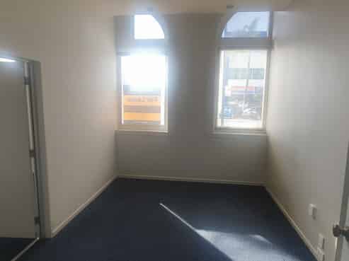 Lease: Gound Floor, 94 Peel Street