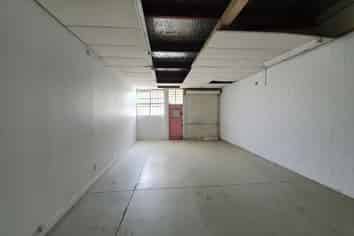 CENTRAL HENDERSON RETAIL/OFFICE AVAILABLE NOW