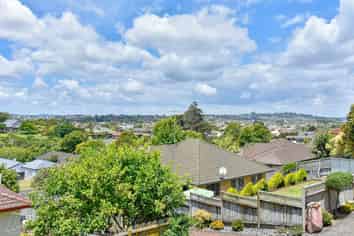 76 Gosford Drive, Botany Downs