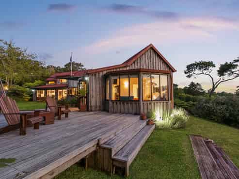 48 Attwood Road, Paremoremo