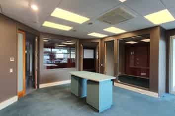 OFFICE/RETAIL | PRIME LOCATION