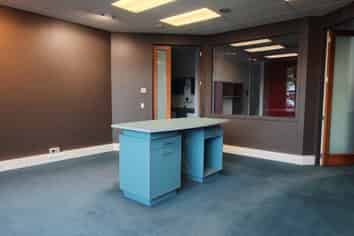 OFFICE/RETAIL | PRIME LOCATION