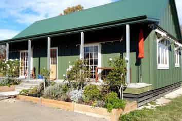 Hawkes Bay - Address withheld