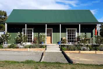 Hawkes Bay - Address withheld