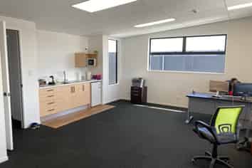 HIGH QUALITY WAIWHAKAIHO WAREHOUSE