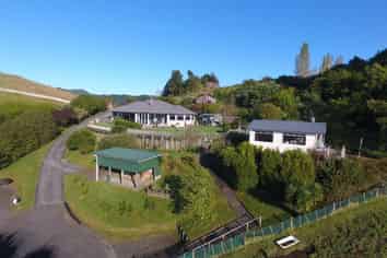 29 Manuka Drive, Whangamata