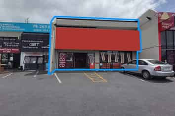 Superb Road Frontage Retail on Cavendish Drive!