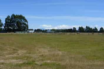 174 Racecourse Road, Allenton