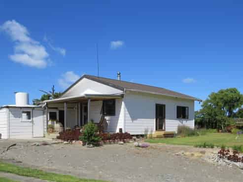 11 Toroaiwhiti Street, Nuhaka/Morere