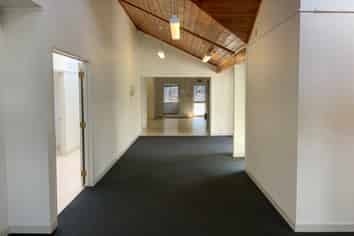 Opportunity in Central Puke!