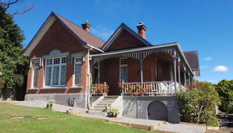 2B Herbert Street, Riverton & Surrounds