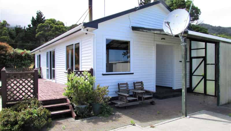 3103 State Highway 6, Barrytown