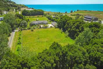 167 Kina Beach Road, Tasman