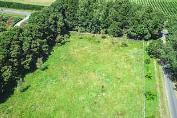 167 Kina Beach Road, Tasman