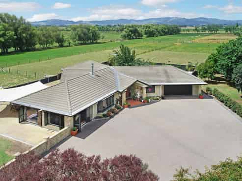 370 Aka Aka Stream Road, Aka Aka