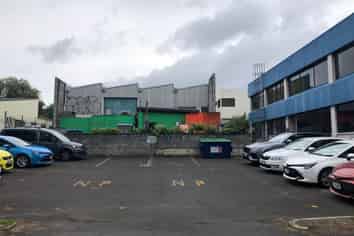 RETRO OFFICE LOOK PRICED TO GO