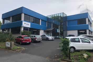 RETRO OFFICE LOOK PRICED TO GO