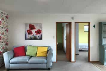 12 Waldron Place, Clyde