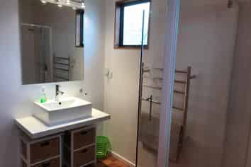 12 Waldron Place, Clyde