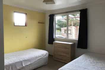 12 Waldron Place, Clyde