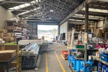 MASSIVE TRADE RETAIL PACKAGE