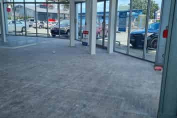 HIGH PROFILE MAIN ROAD FRONTAGE