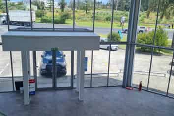 HIGH PROFILE MAIN ROAD FRONTAGE