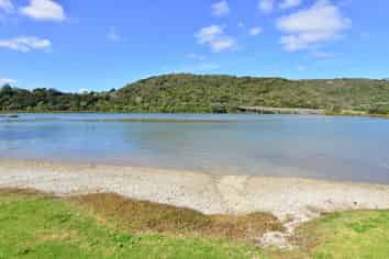 1G/25 Weranui Road, Waiwera