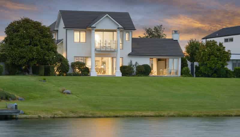 16 Mayfly Lane, Northwood