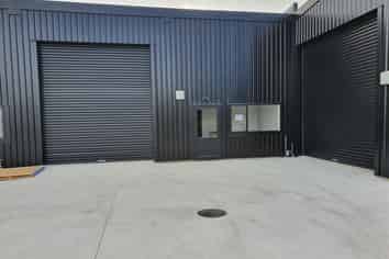 New Bell Block Workshop For Lease