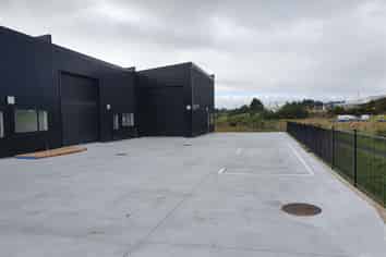 New Bell Block Workshop For Lease