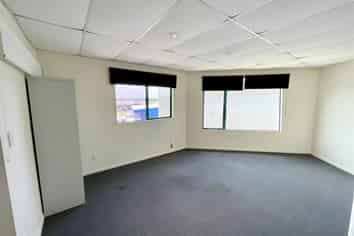 Functional Henderson Office